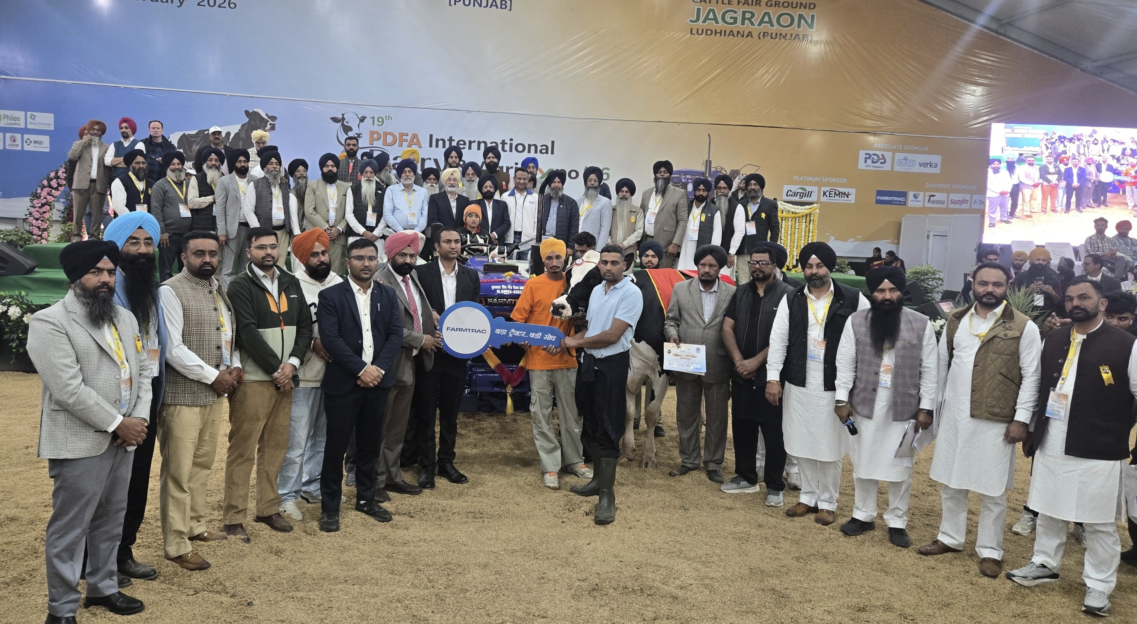 ਪ੍ਰਿਤਪਾਲ ਨੇ PDFA ਮੇਲੇ 'ਚ ਰਚਿਆ ਇਤਿਹਾਸ; 79 ਕਿੱਲੋ ਦੁੱਧ ਦੇ ਕੇ ਜਿੱਤਿਆ ਟਰੈਕਟਰ