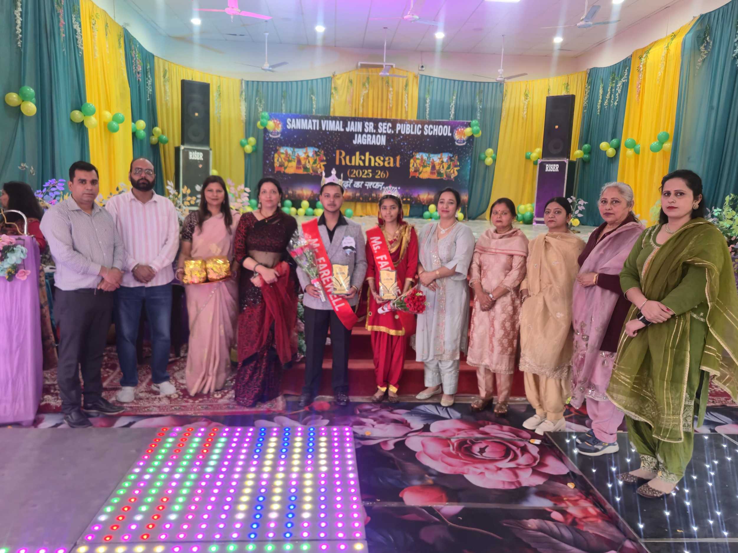 सन्मति विमल जैन स्कूल में 'रुखसत' की धूम: हरसिमरन कौर बनीं मिस फेयरवेल और नवदीप गोयल चुने गए मिस्टर फेयरवेल